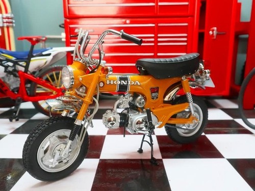 Ebbro honda dax st50 - 1/10,